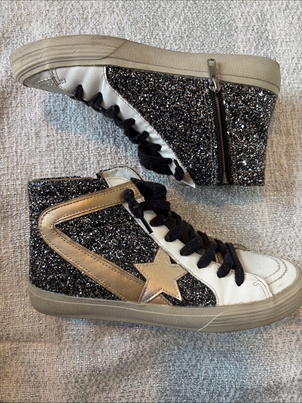 ShuShop Black Glitter High-Top Sneakers with Gold Star Accent